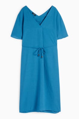 Kleid mit V-Ausschnitt