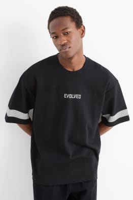 Tricou - supradimensionat