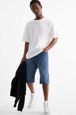 Jeans-Bermudas