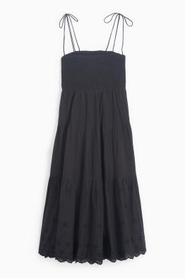 A-Linien Kleid - Broderie Anglaise - gesmokt