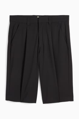 Pantaloni scurți