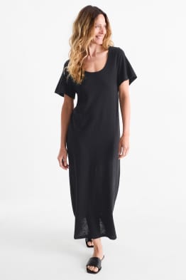 T-shirt dress
