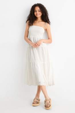 A-Linien Kleid - Broderie Anglaise - gesmokt