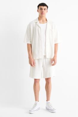 Shorts - strukturiert