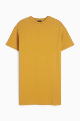 T-shirt dress