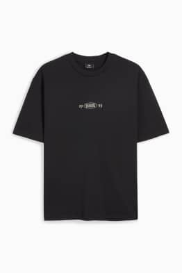T-Shirt - Relaxed Fit