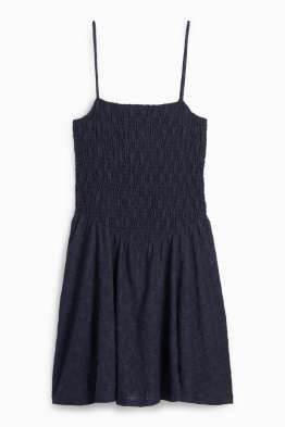 Fit & flare dress - broderie anglaise. - smocked