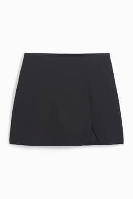 Skort
