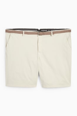 Shorts mit Gürtel