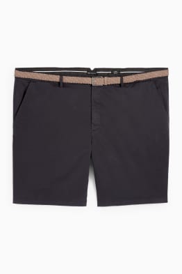 Shorts mit Gürtel