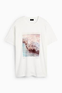 T-Shirt - Relaxed Fit