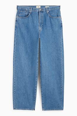 Baggy jeans