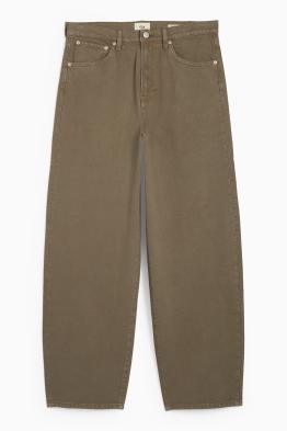 Baggy jeans