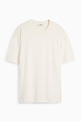 Tricou