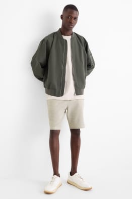 Short - met structuur