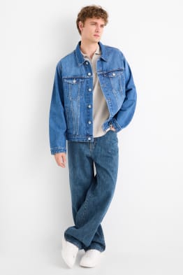 Baggy jeans