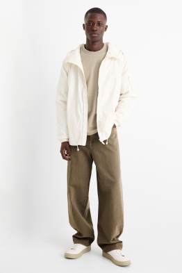 Baggy jeans