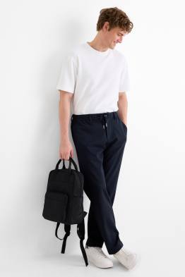 Chino - tapered fit