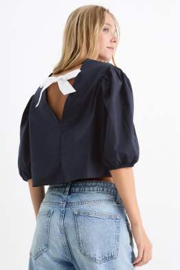 Blusa corta