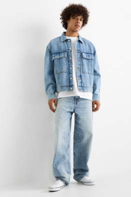 Baggy jeans