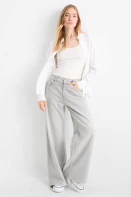 Wide Leg Jeans - Low Waist