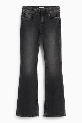 Flared jean - mid waist