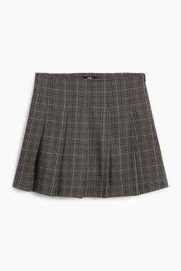 Skort - check
