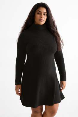 Strickkleid - gerippt