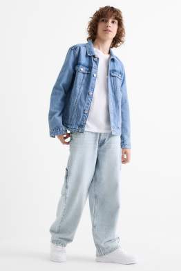 Baggy jeans
