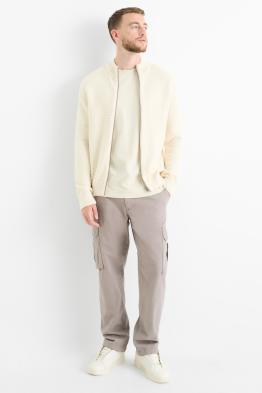 Pantaloni cargo