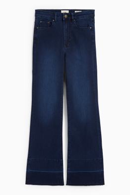 Flared jeans - mid waist