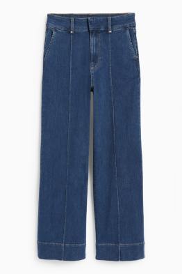 Wide leg jeans - high waist