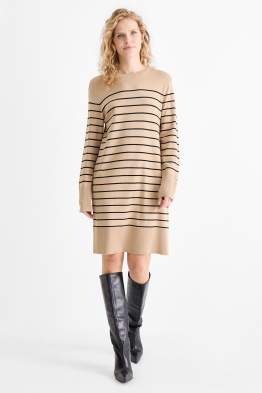 Rochie din tricot - cu dungi