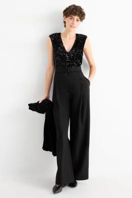Jumpsuit mit Gürtel
