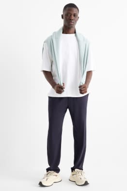 Chinos - tapered fit