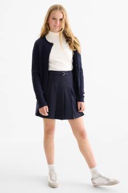 Faltenrock mit Gürtel