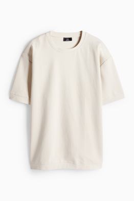 T-Shirt - Relaxed Fit