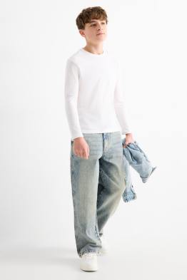 Baggy jeans