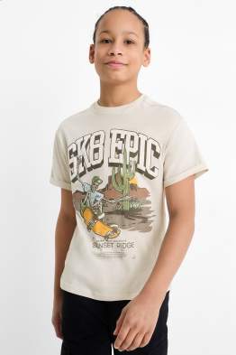 Skateboarder - short sleeve T-shirt