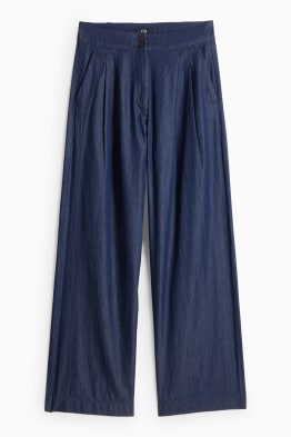 Wide Leg Jeans - High Waist