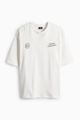 Tricou - supradimensionat