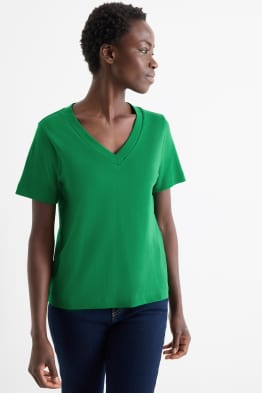 Tričko s výstřihem ve tvaru V - slim fit