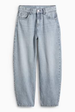 Barrel jeans