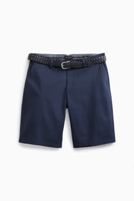 Shorts mit Gürtel