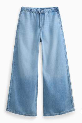 Wide Leg Jeans