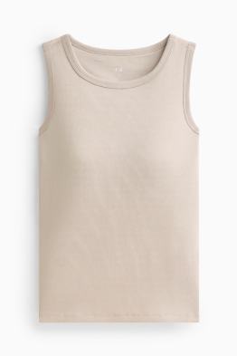 Top met geïntegreerde BH