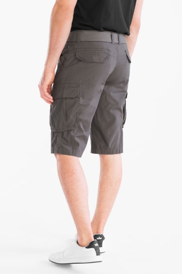 Men - Cargo shorts with belt - gray