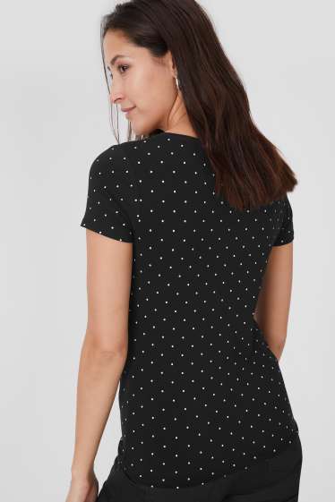 Women - Basic T-shirt  - polka dot - black / white