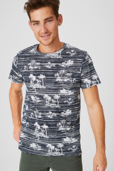 Men - T-shirt  - striped - white / black