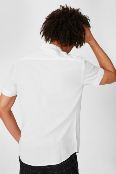 Hommes - CLOCKHOUSE - chemise - slim fit - encolure montante - blanc